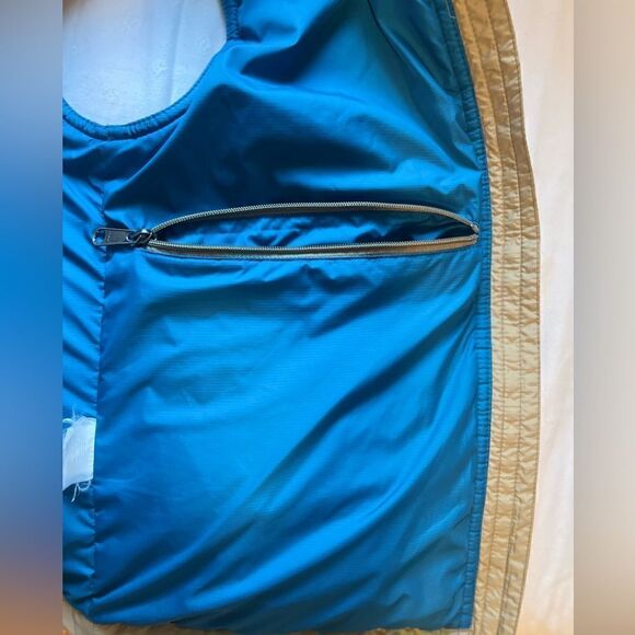 PATAGONIA VINTAGE PUFFER VEST WOMEN’S XS STYLE NUMBER 28520 - Picture 5 of 6